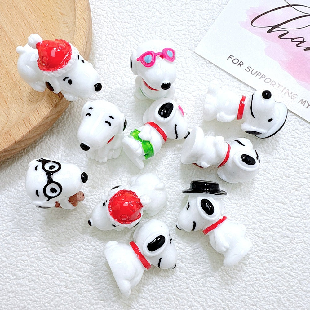 Mini Snoopy Resin Figurines – 5-Piece DIY Craft Embellishment Set