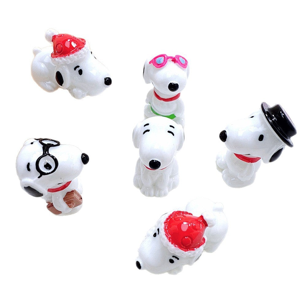 Mini Snoopy Resin Figurines – 5-Piece DIY Craft Embellishment Set