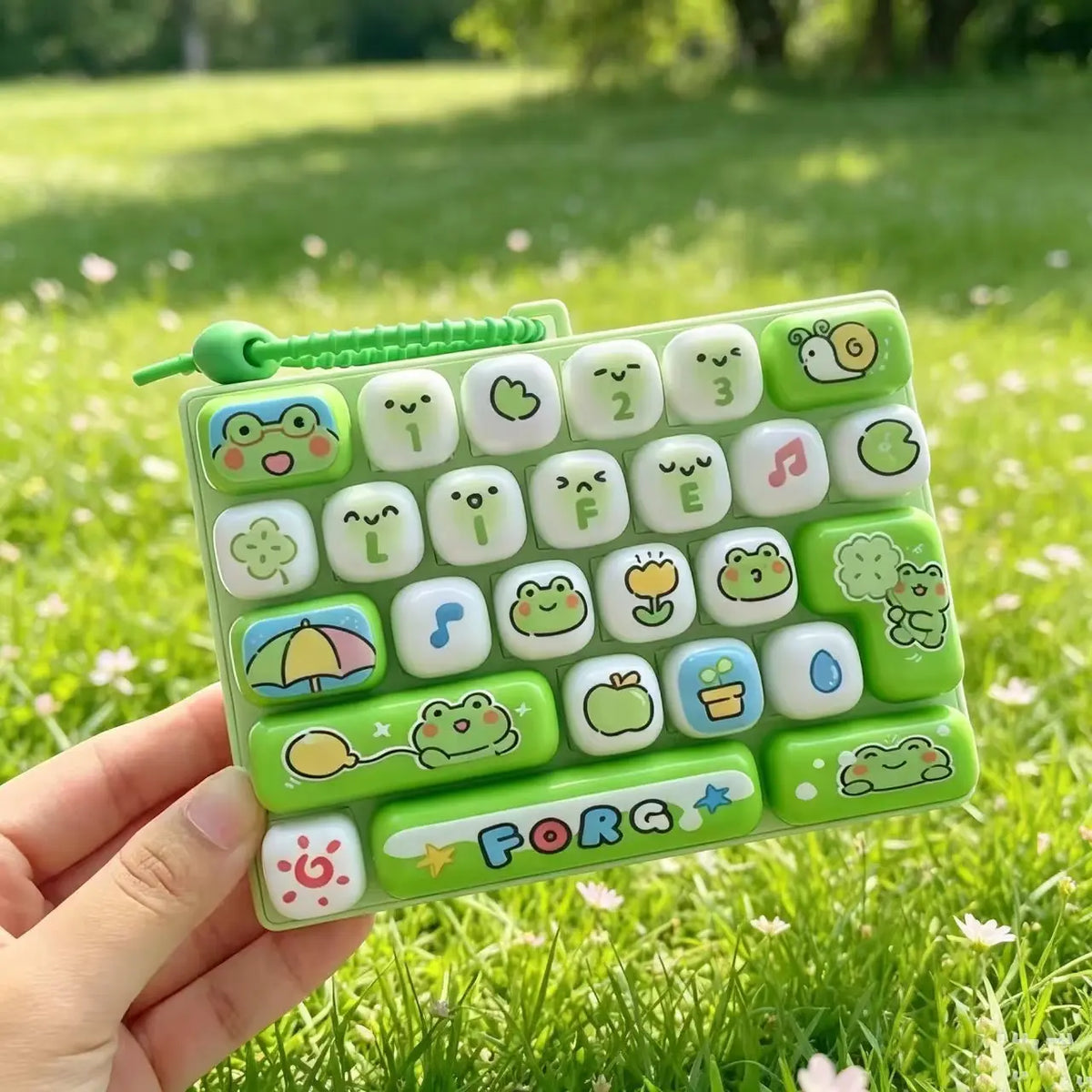 26-Key Mini Fidget Keyboard Keychain – Portable Press Toy & Backpack Accessory