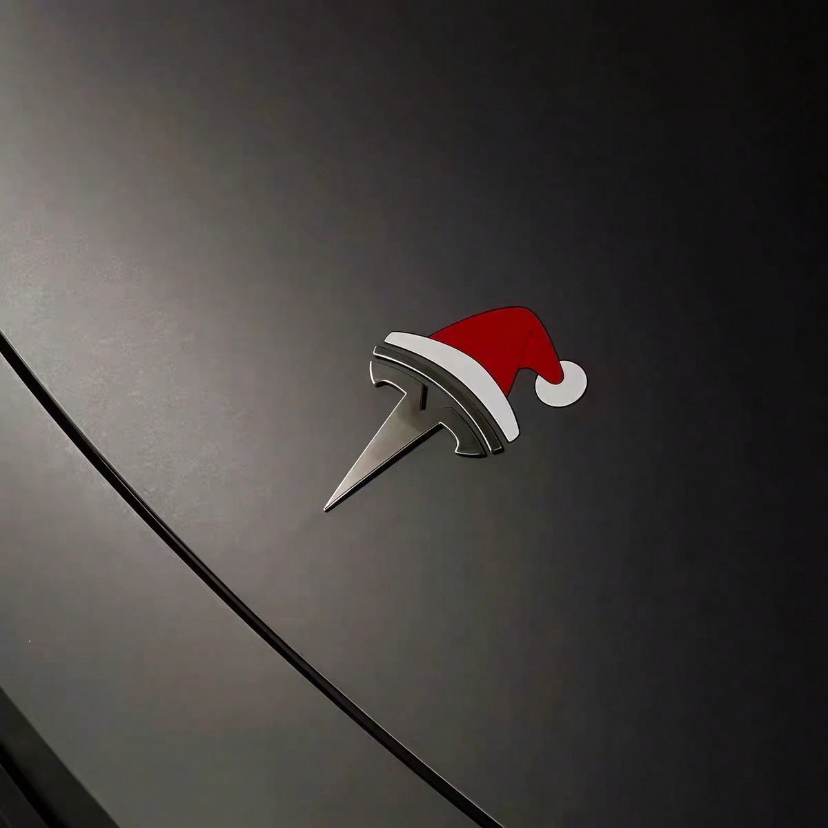 2PCS Christmas Hat Car Badge Stickers – Raised Holiday Auto Decor
