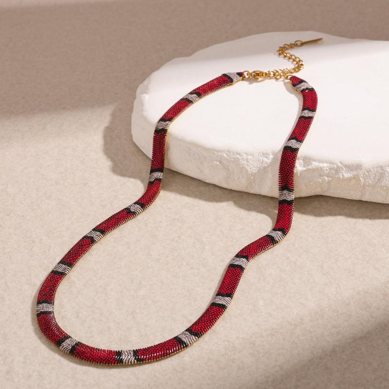 Colorful Snake-Pattern Iron Chain Necklace – Lightweight Unisex Statement Choker for Men & Women, Unique Birthday and Holiday Gift