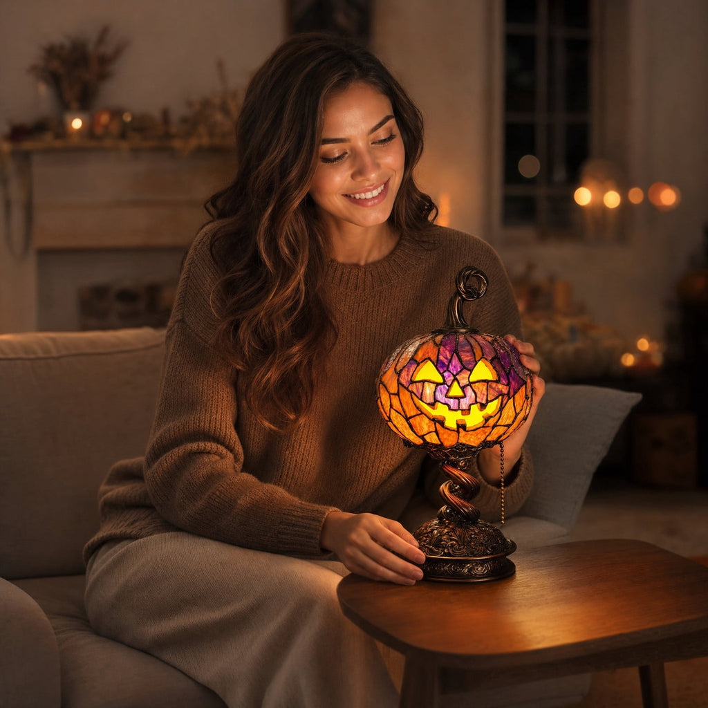 Halloween Decorations Pumpkin Table Lamp, Warm Glow Light Up Halloween Pumpkin Statue Light, Classic Smiling Face Pumpkin Night Light for Mantel Shelf Indoor Halloween Party Home Decor