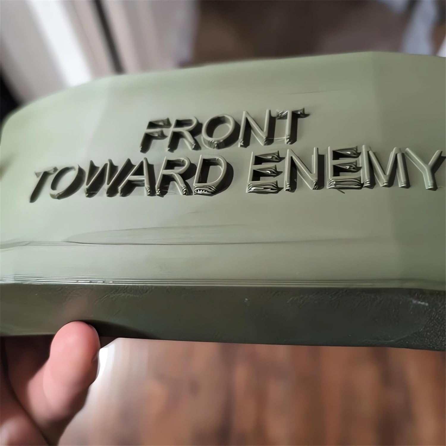 Letrero de timbre para broma de broma y bromas de regalo, frente hacia el enemigo, alambre de mina falsa, replicante con texto en inglés "Do Not Knock Disturb", timbre de puerta, cubierta de botón de no solicitar, decoración (1 juego)