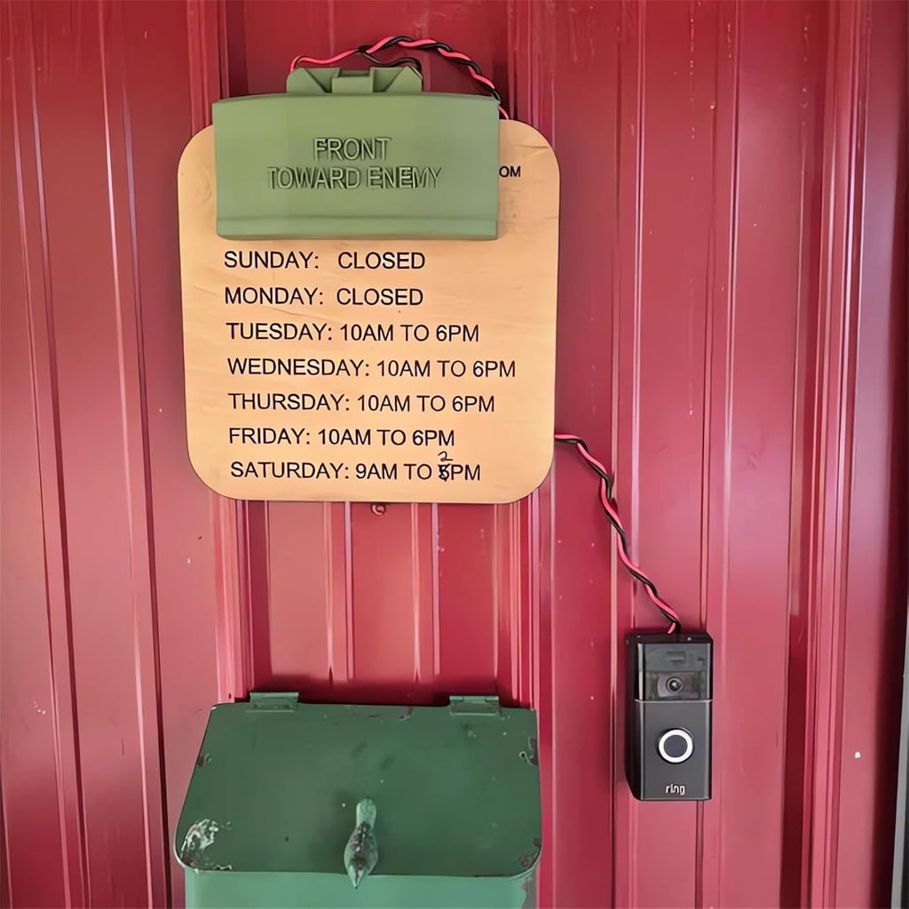 Letrero de timbre para broma de broma y bromas de regalo, frente hacia el enemigo, alambre de mina falsa, replicante con texto en inglés "Do Not Knock Disturb", timbre de puerta, cubierta de botón de no solicitar, decoración (1 juego)