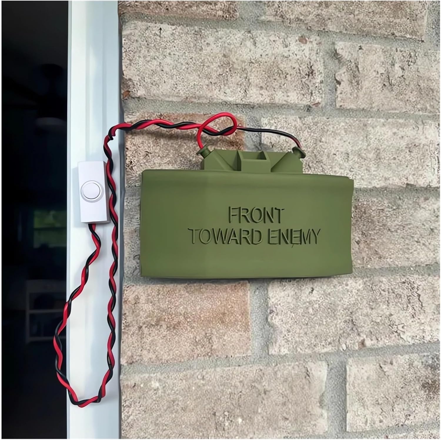 Letrero de timbre para broma de broma y bromas de regalo, frente hacia el enemigo, alambre de mina falsa, replicante con texto en inglés "Do Not Knock Disturb", timbre de puerta, cubierta de botón de no solicitar, decoración (1 juego)