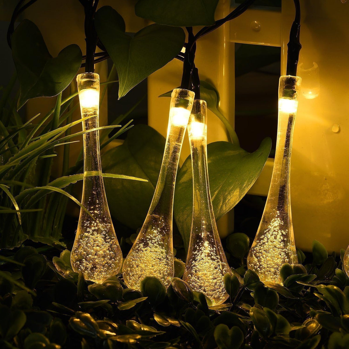 Glowing Teardrop LED String Lights – Solar, USB or Battery-Powered Fairy Lights for Patio, Wedding & Holiday Décor