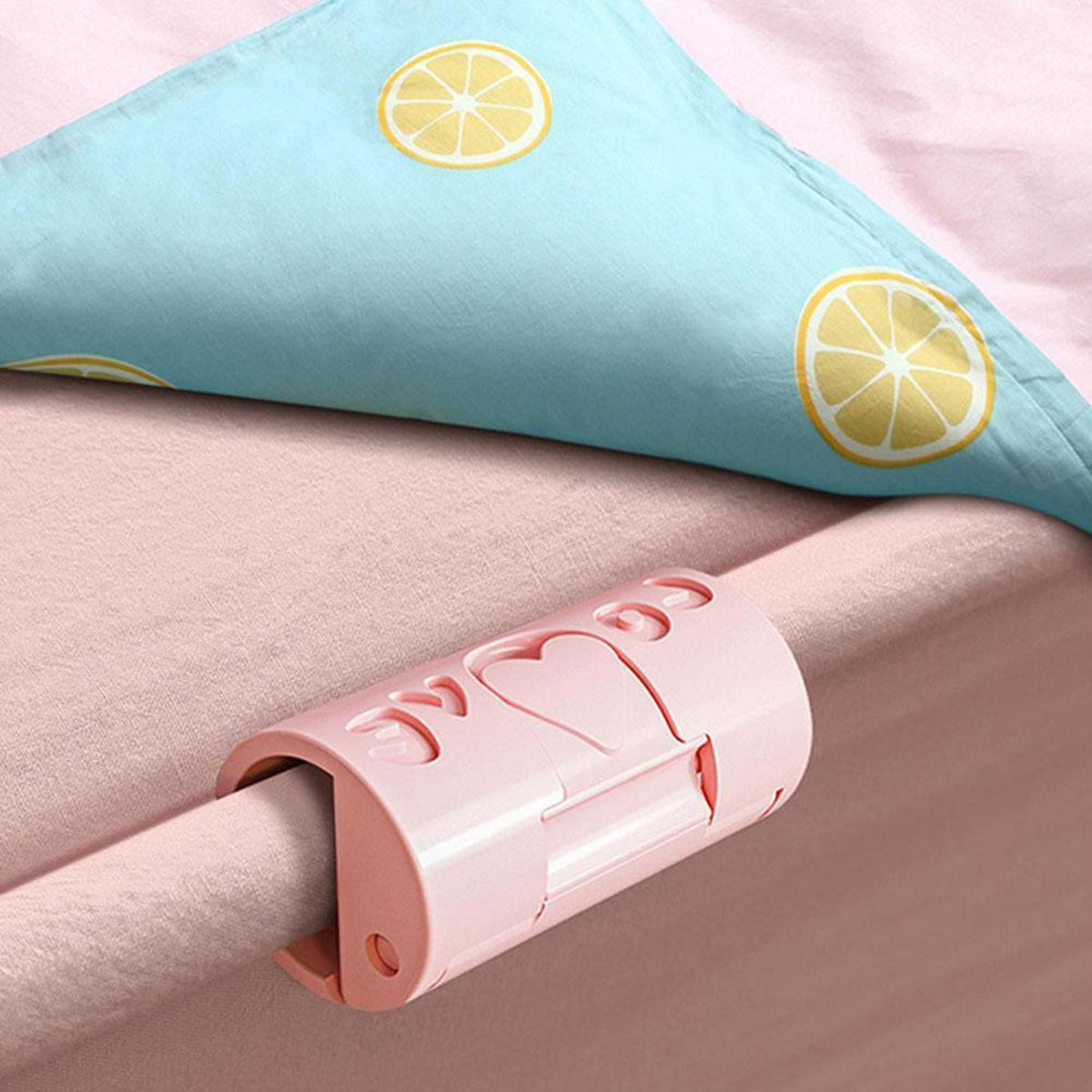 6-Pack Heart Duvet Clips – Cute No-Pin Bedding Fasteners for Comforters, Sheets, Blankets & Snack Bags