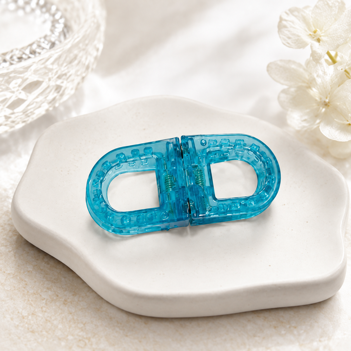 Magnetic Root Lift Hair Clip – No-Crease Styling Clip for Bangs & Flyaways